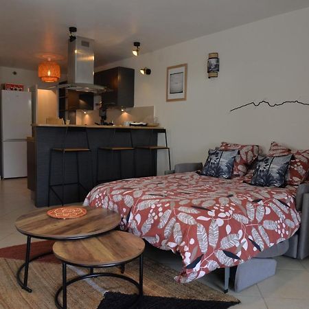 Cosy Letchis Apartment Saint Pierre Exterior photo